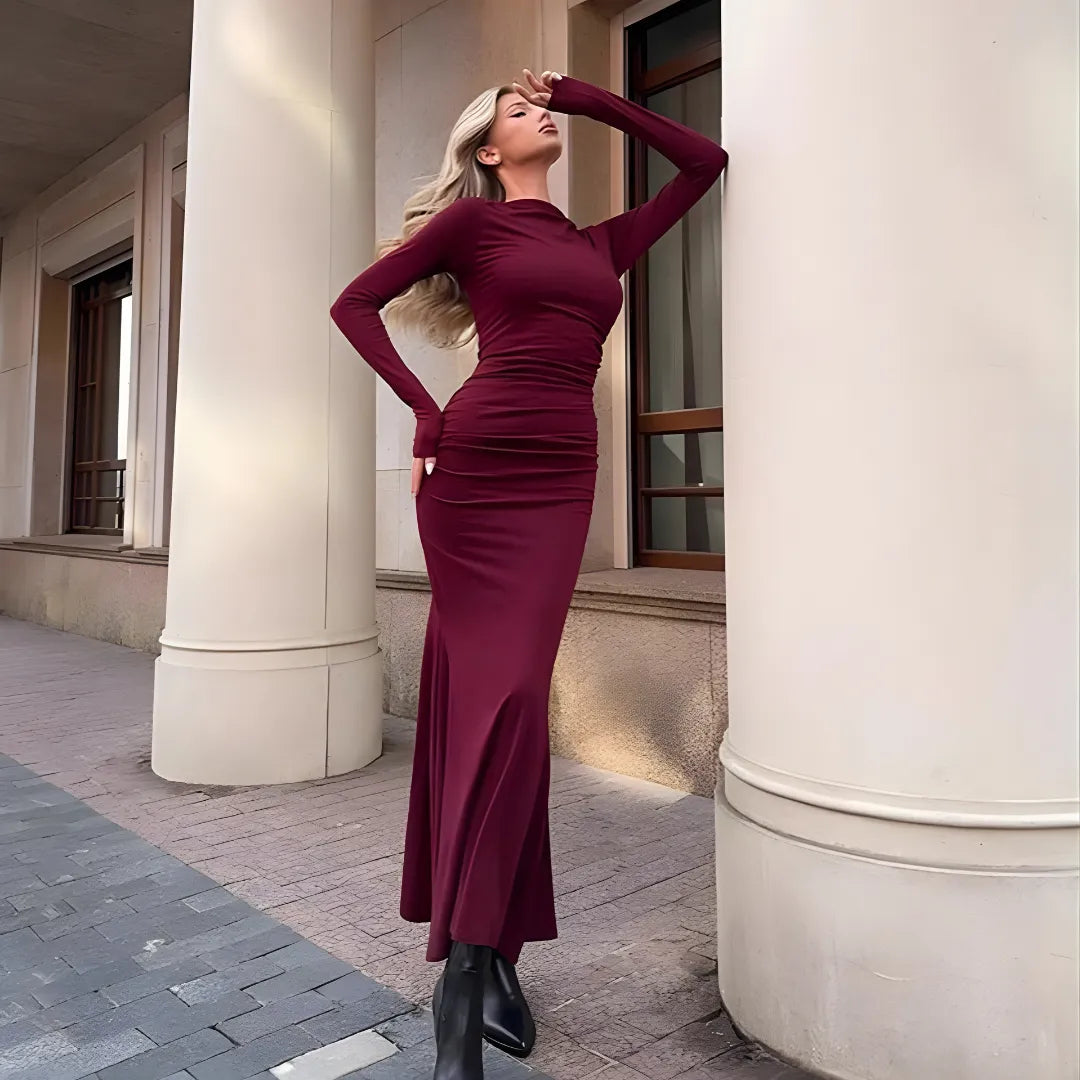 Vestido Noir Éternelle - Elegancia sin límites, feminidad sin esfuerzo